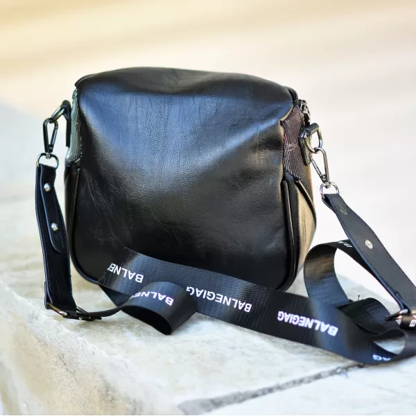 ΓΥΝΑΙΚΕΙΟ BUM BAG ΤΣΑΝΤΑΚΙ ΣΤΡΑΣ ΔΕΡΜΑΤΙΝΗ MOHICANS W0469.ΜΑΥΡΟ